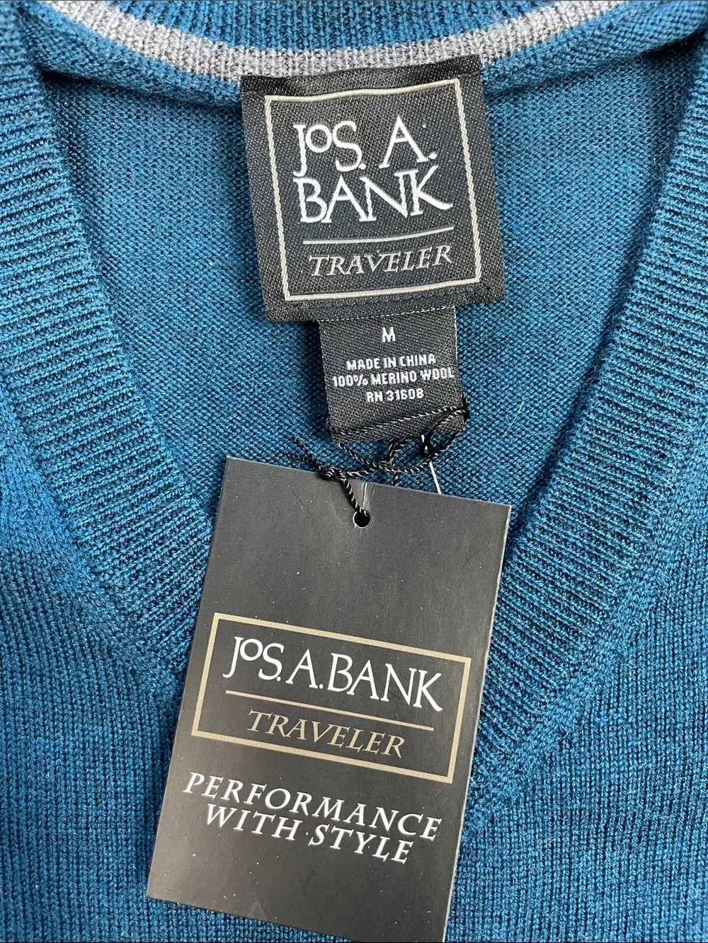 NWT JoS A Bank Traveler Merino Wool Sweater V Neck Blue Sz M